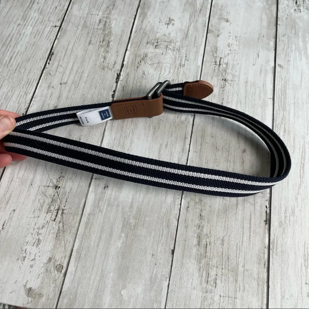 PREOWNED JANIE AND JACK BLUE WHITE STRIPED BELT BOYS SIZE 4 To 5